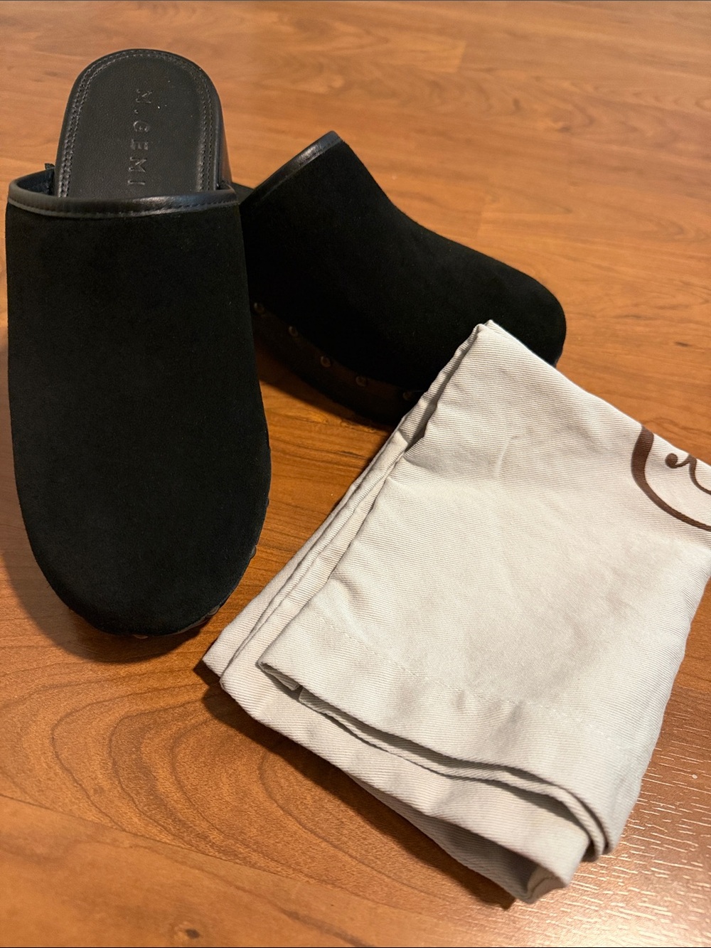 M. GEMI ‘SABA’ SUEDE CLOG - Picture 2 of 9